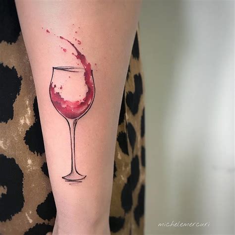 Las 10 mejores ideas e inspiración sobre tatuajes copas de vino。